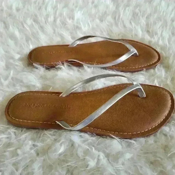 Essentials Women's Thong Sandal - Picture 2 of 5